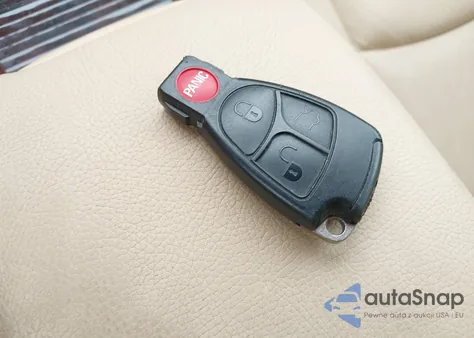 2004 Mercedes-Benz C 240 4Matic из США, поврежденный, VIN WDBRF81J14F450611